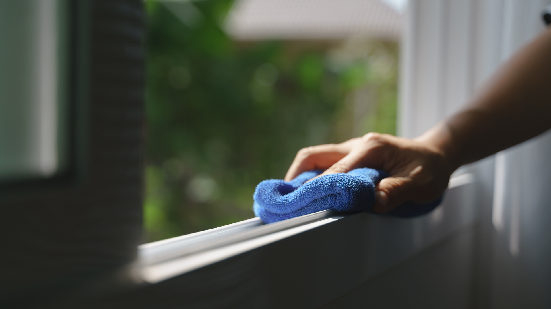 streak-free window cleaning residential windows Brewster WA