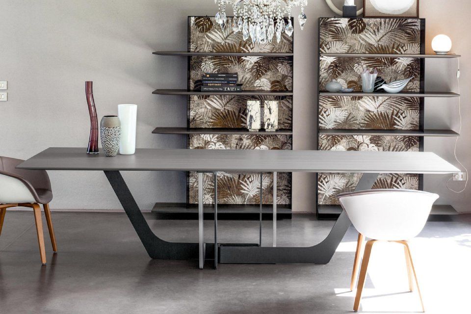tavolo grigio di design
