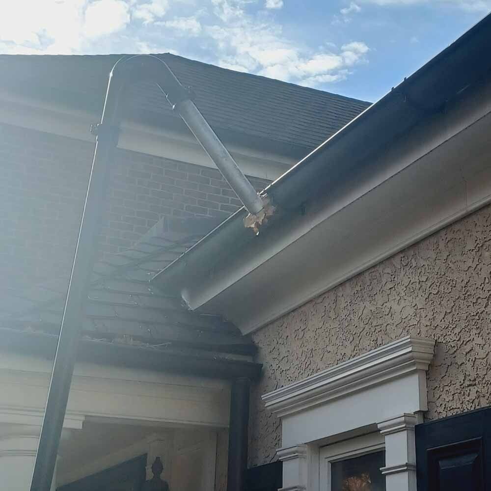 Cleaning Roof Gutter