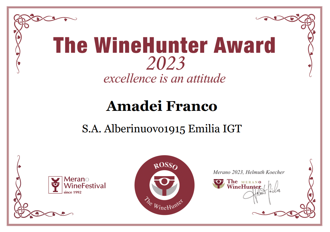 Certificato WineHunter Award 2023 per Amadei Franco, con testo color bordeaux e bordo decorativo.