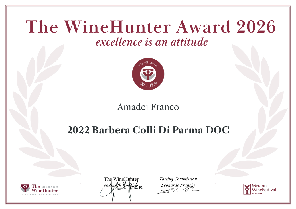 Certificato del WineHunter Award 2026 per il “Barbera Colli Di Parma DOC 2022” su sfondo floreale bianco.