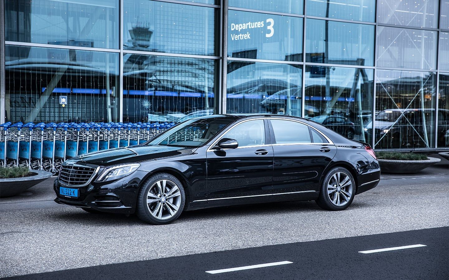 Schiphol Taxi Katwijk reserveren | Bel DLT: 071-2306950