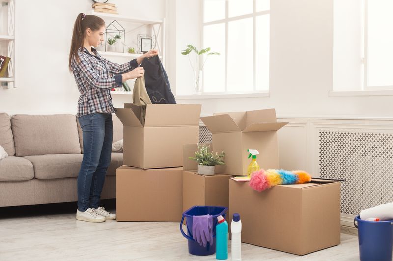 Seamless Transitions: Relocating for Higher Education and Selling Your Home with No Contingencies