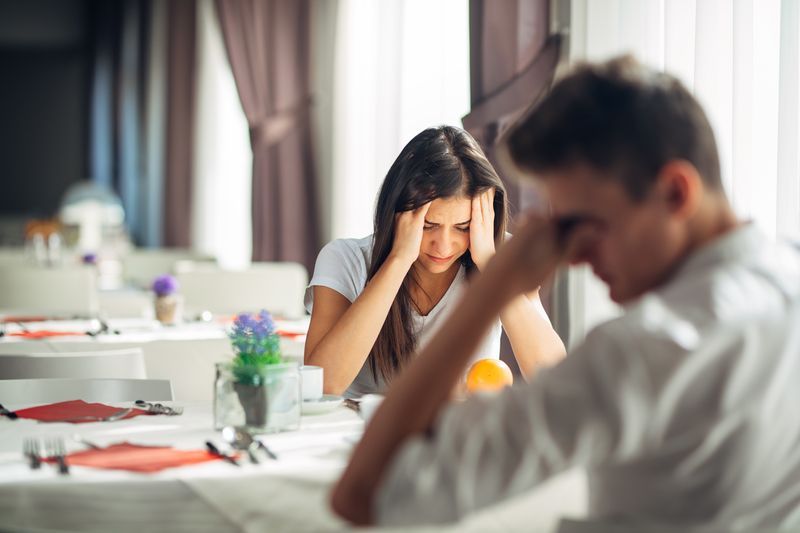 Why Selling to a Cash Home Buyer is the Perfect Solution for Divorcing Couples in a Hurry