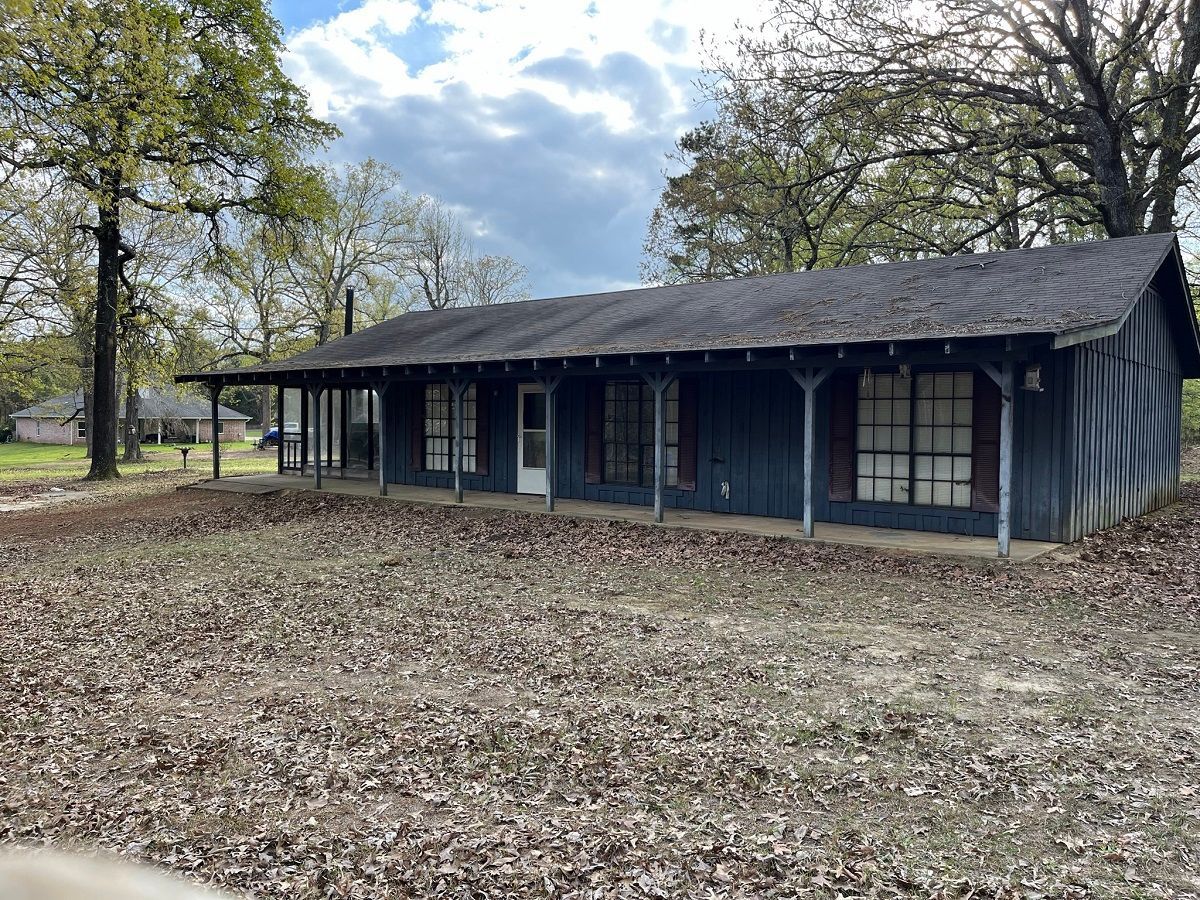 house after estate cleanout in Diana TX