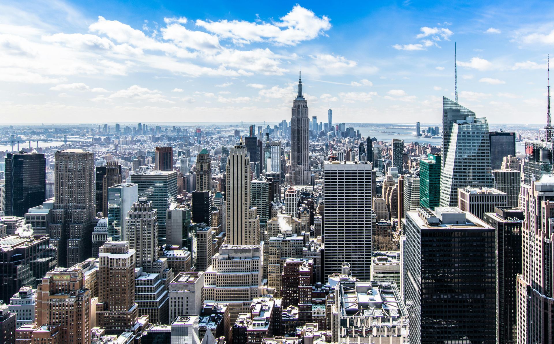 New York state skyline view - A scenic look at New York's iconic cityscape and legal hubs, relevant 