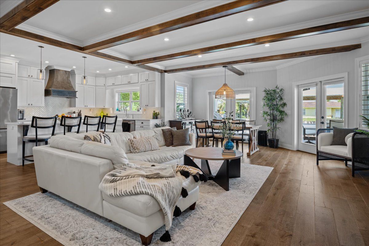 Interior designer in Jacksonville, FL
