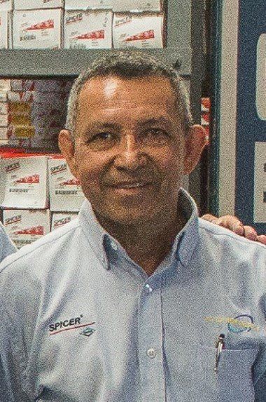 repuestos-de-cardan-para-carro-chevrolet-renault-kia-mazda-nissan-toyota-ford-cummins-international-dodge-mack-marcas-spicer-transejes-moog-world-american-jota-repuestos-pereira