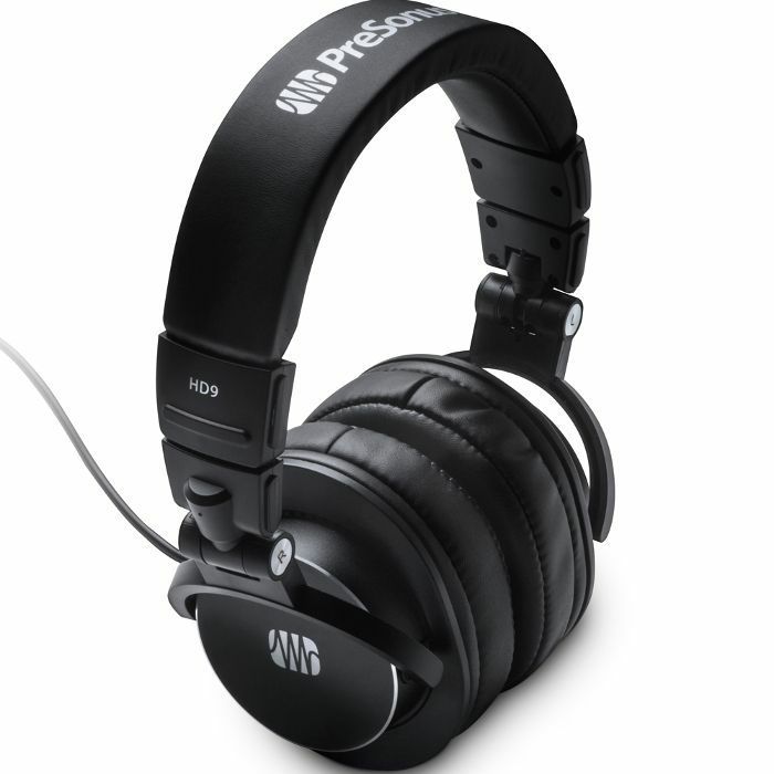 זוג אוזניות מתוצרת Presonus
