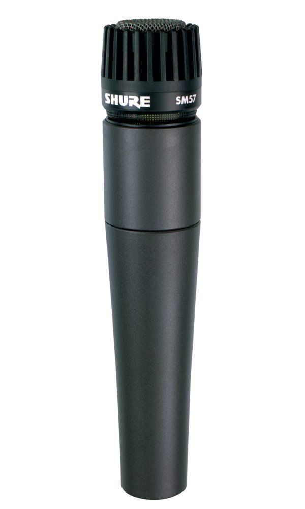 מיקרופון shure שחור יושב על משטח לבן.