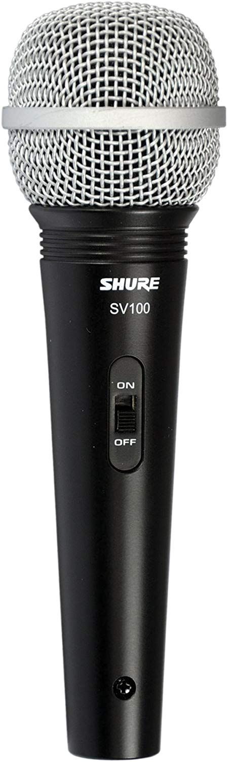 תקריב של מיקרופון shure על רקע לבן.