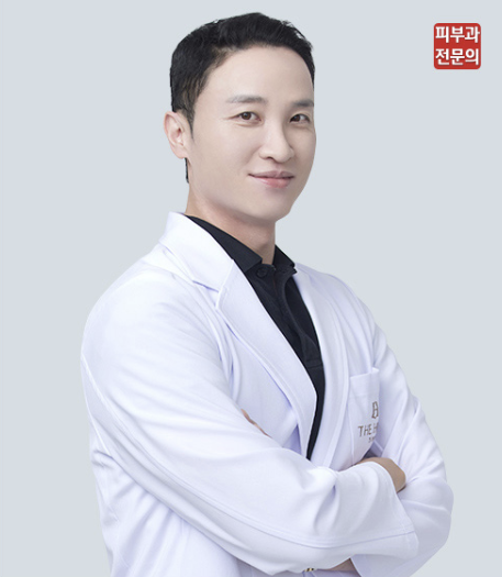 Dr. Park Ju Hyuk, board-certified dermatologist at The Heal Dermatology