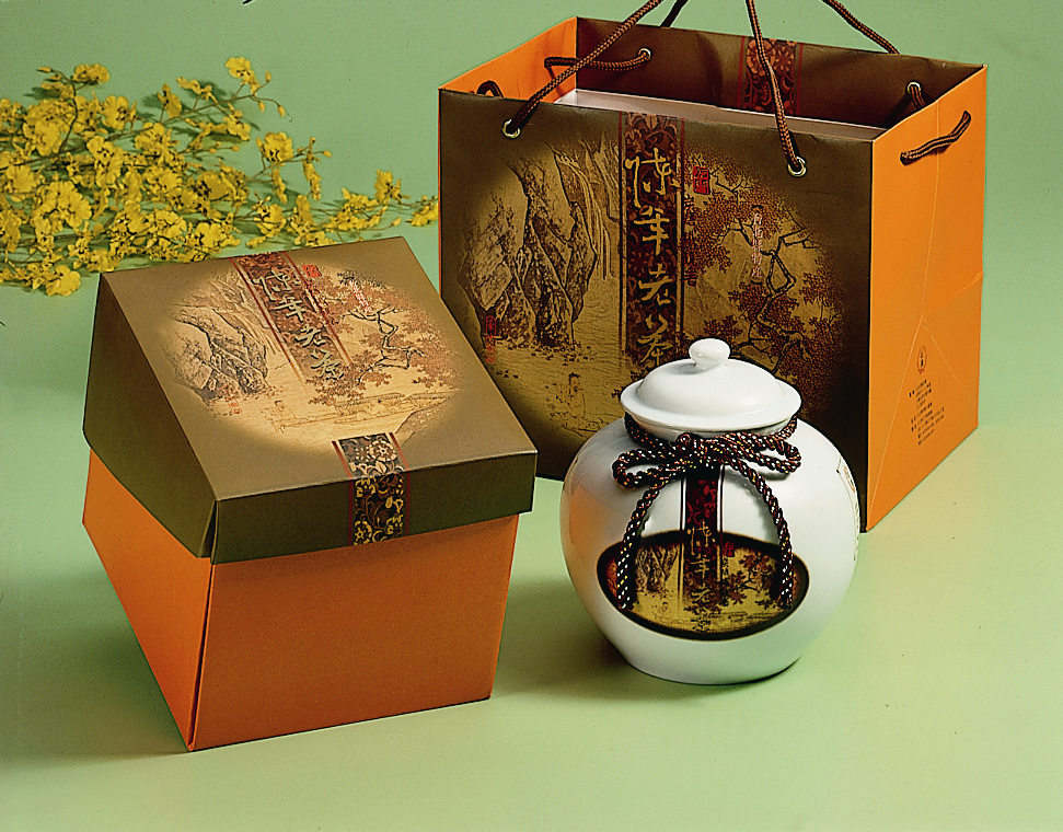 鐵觀音陳年老茶禮盒-600g(25年)
