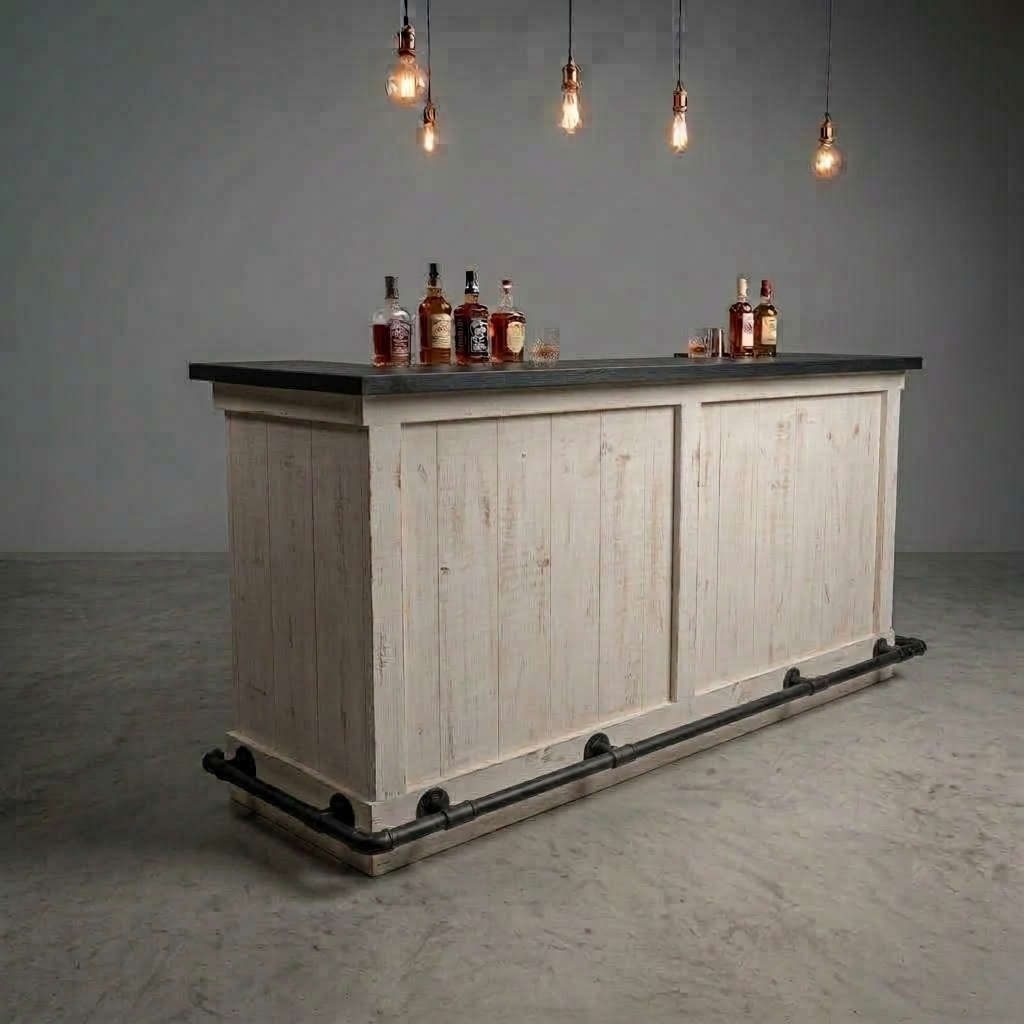 Whitewash Rustieke witte houten bar op een grijze vloer, versierd met drankflessen en hangende Edison-lampen.