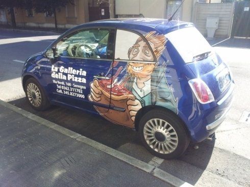 Auto per consegna pizze