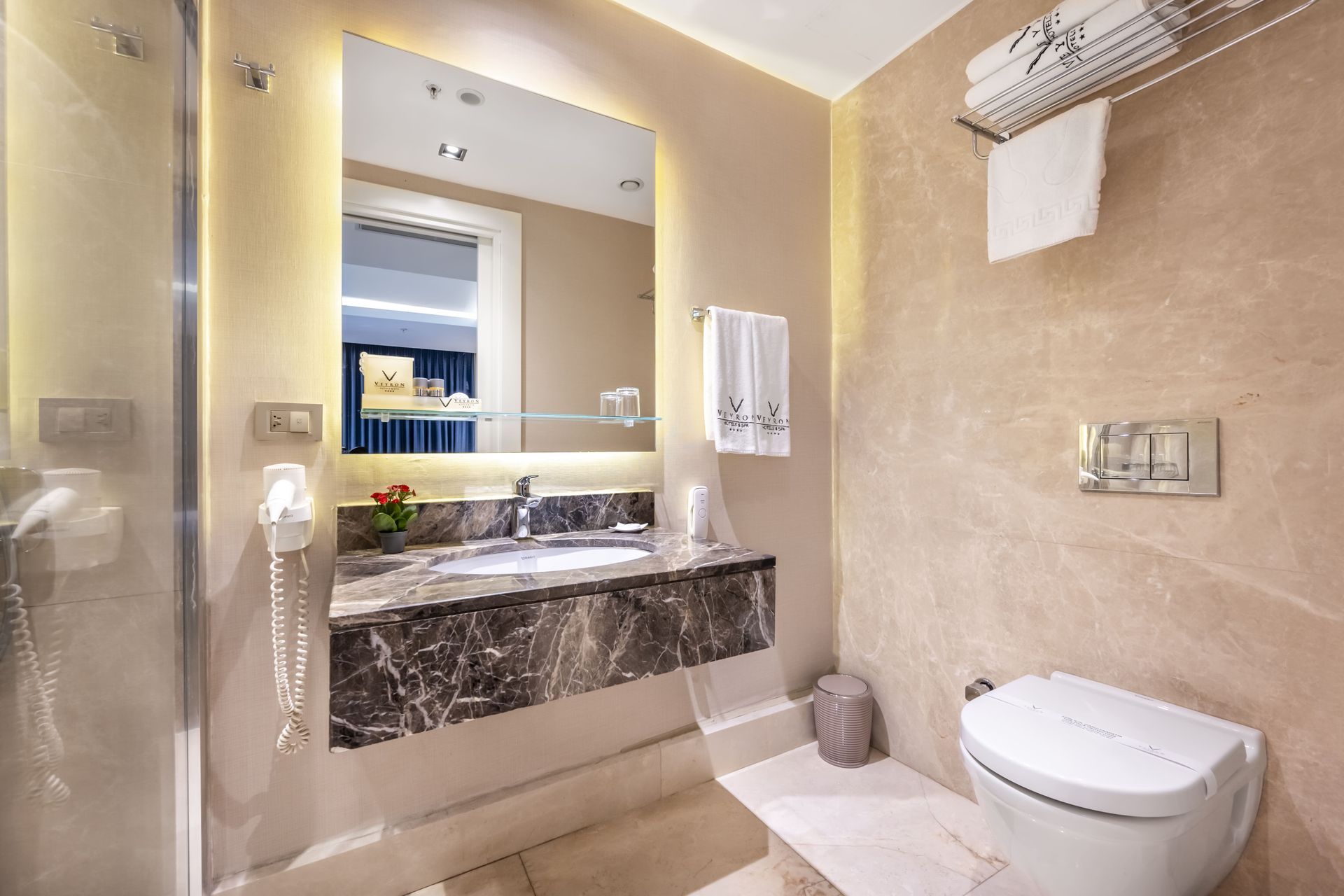 Veyron Hotels & Spa, İstanbul, Birbirine Bağlı  İki Çift Kişilik Oda