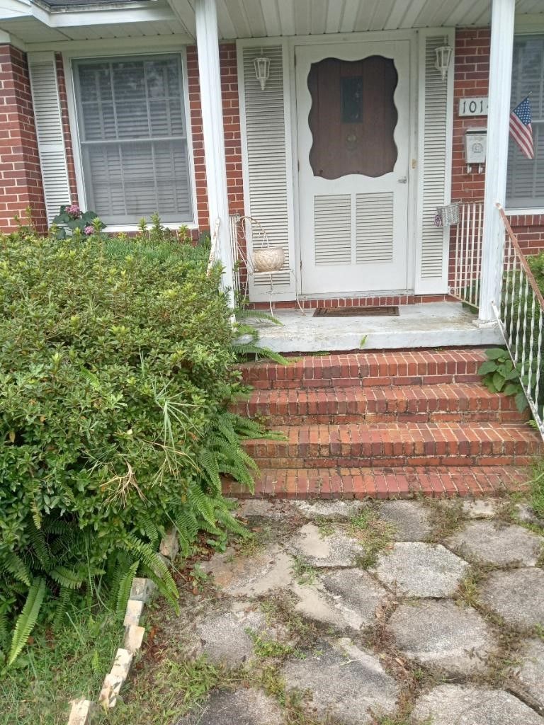 Edens Before  — Jacksonville, FL — Eden’s Utopia Inc.