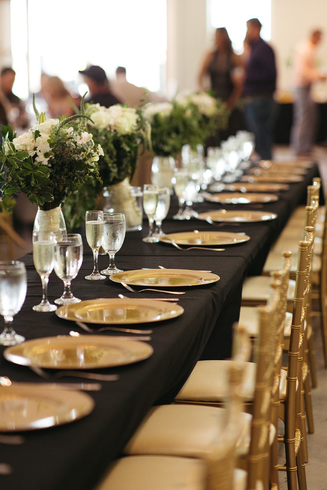 The Wedding Coordinators at the Champagne Barn Will Help You Plan Your Wedding Perfectly in Mid-Mo.