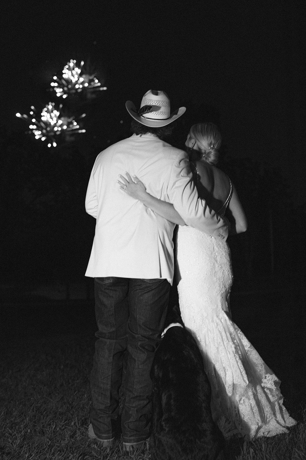 Big Wedding Plans? The Sky Is the Limit at the Champagne Barn in Mid-Missouri.