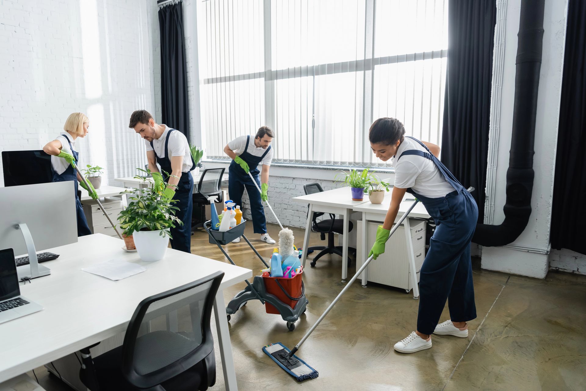 commercial cleaning contrators