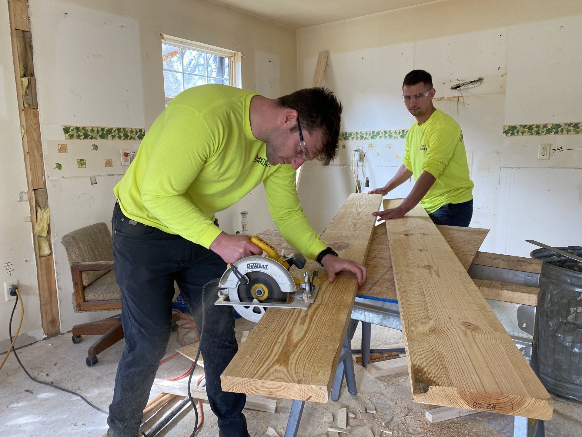 Image of RETEX’s Josh Lewis and Caleb Kammerling volunteering with Richmond Habitat for Humanity.