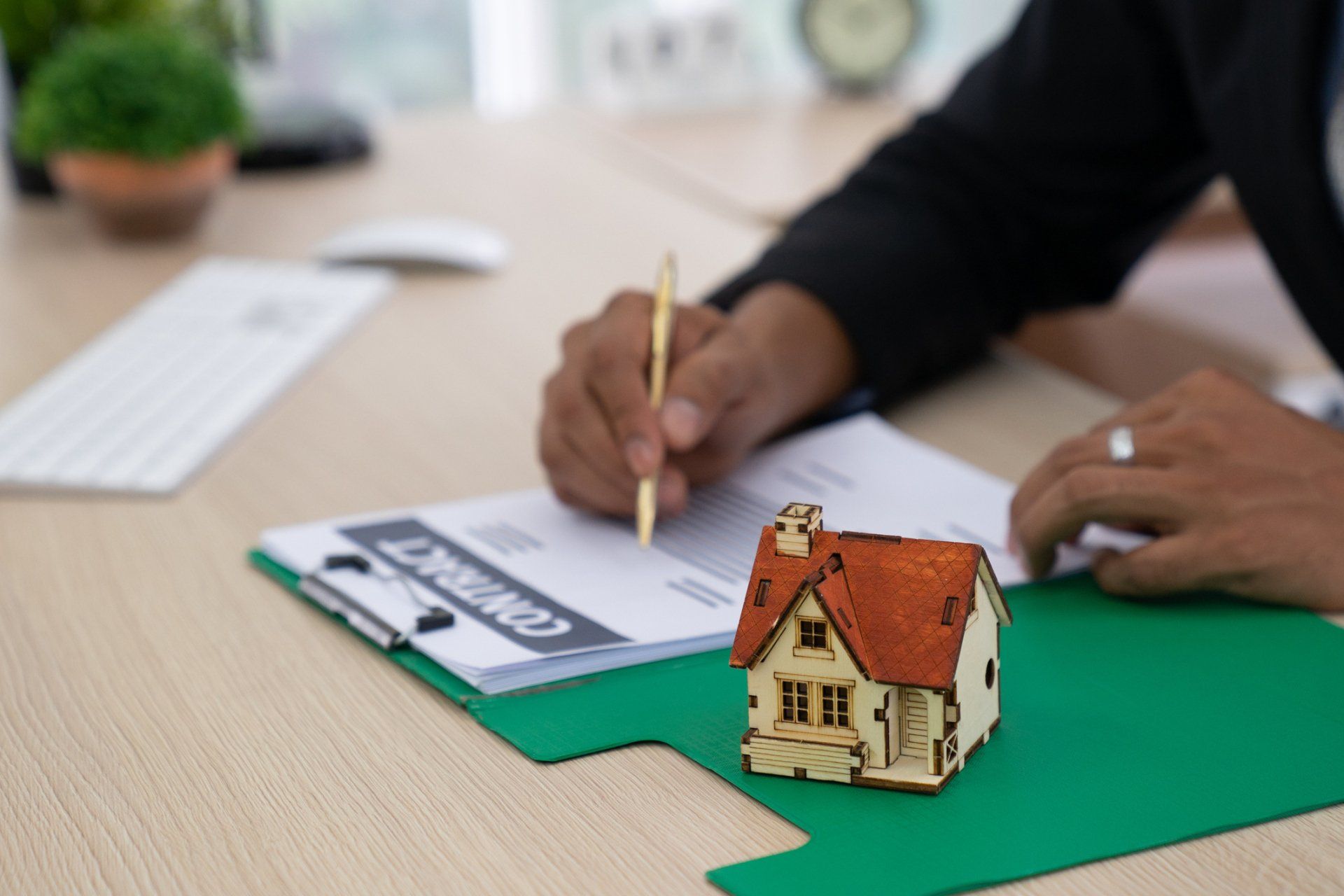 Real Estate Lawyer & Mini House — Oshkosh, WI — Charles E Williams Law Office, Ltd.