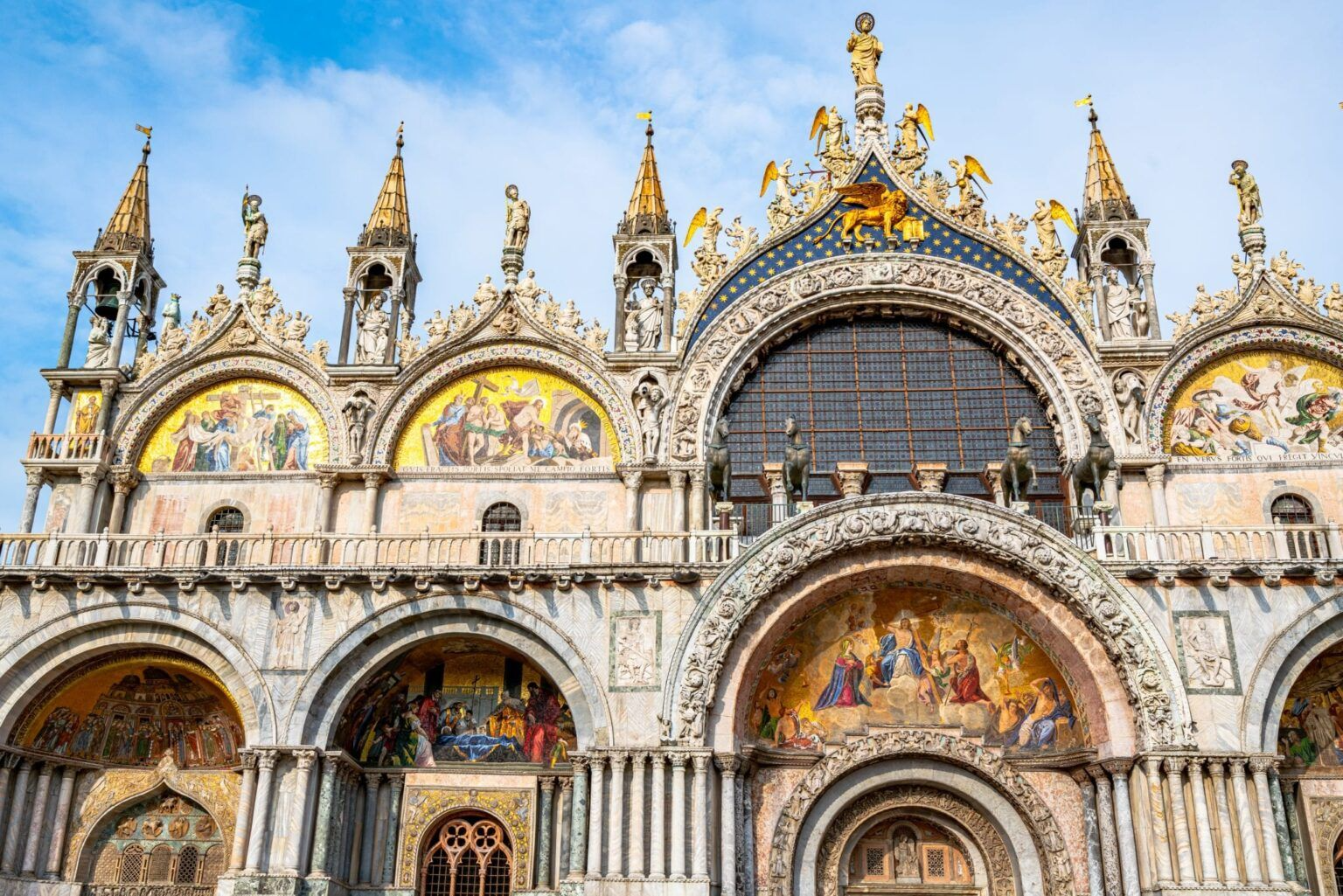 Guided tours of Venice with an expert local guide. Ready to explore the magic of Venice?