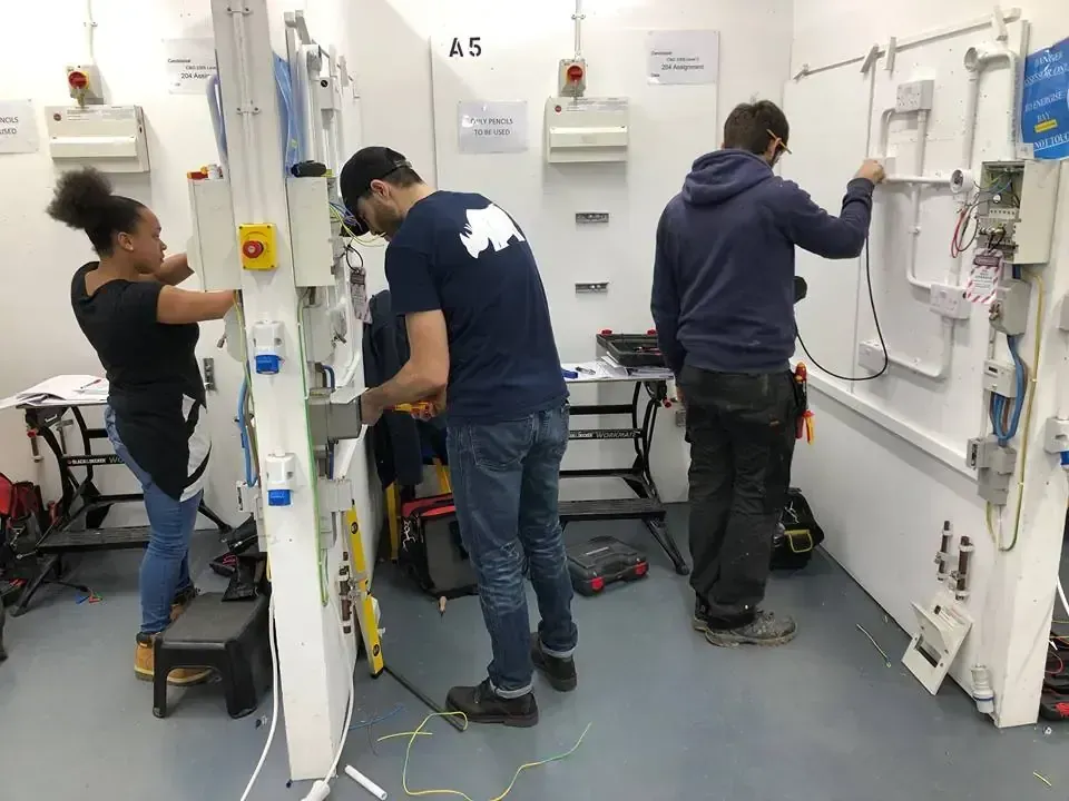 Data center equipment maintenance service in Throop