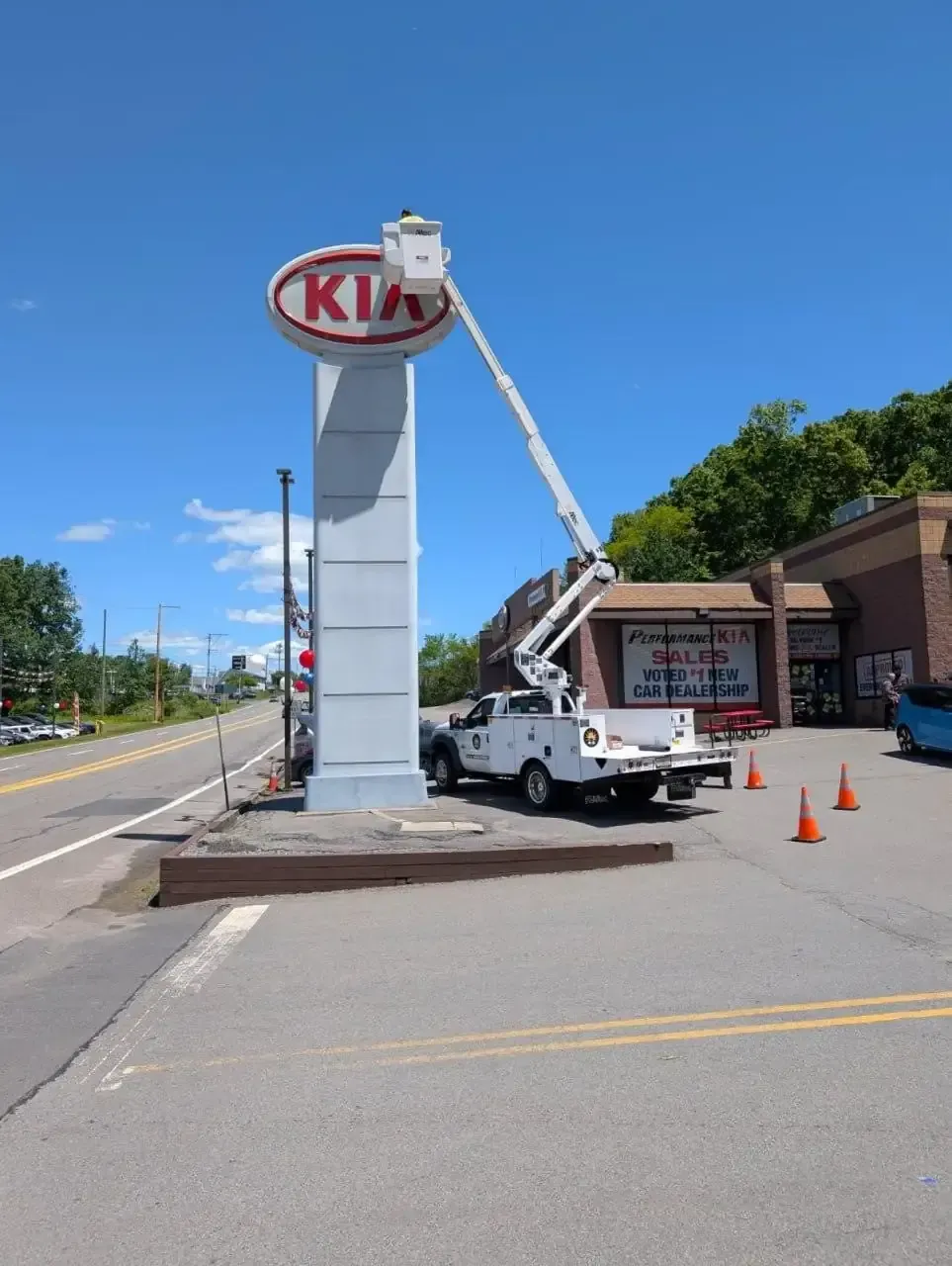 Electric Sign Repair Service for KIA Motors Dealership by Bee-lectric