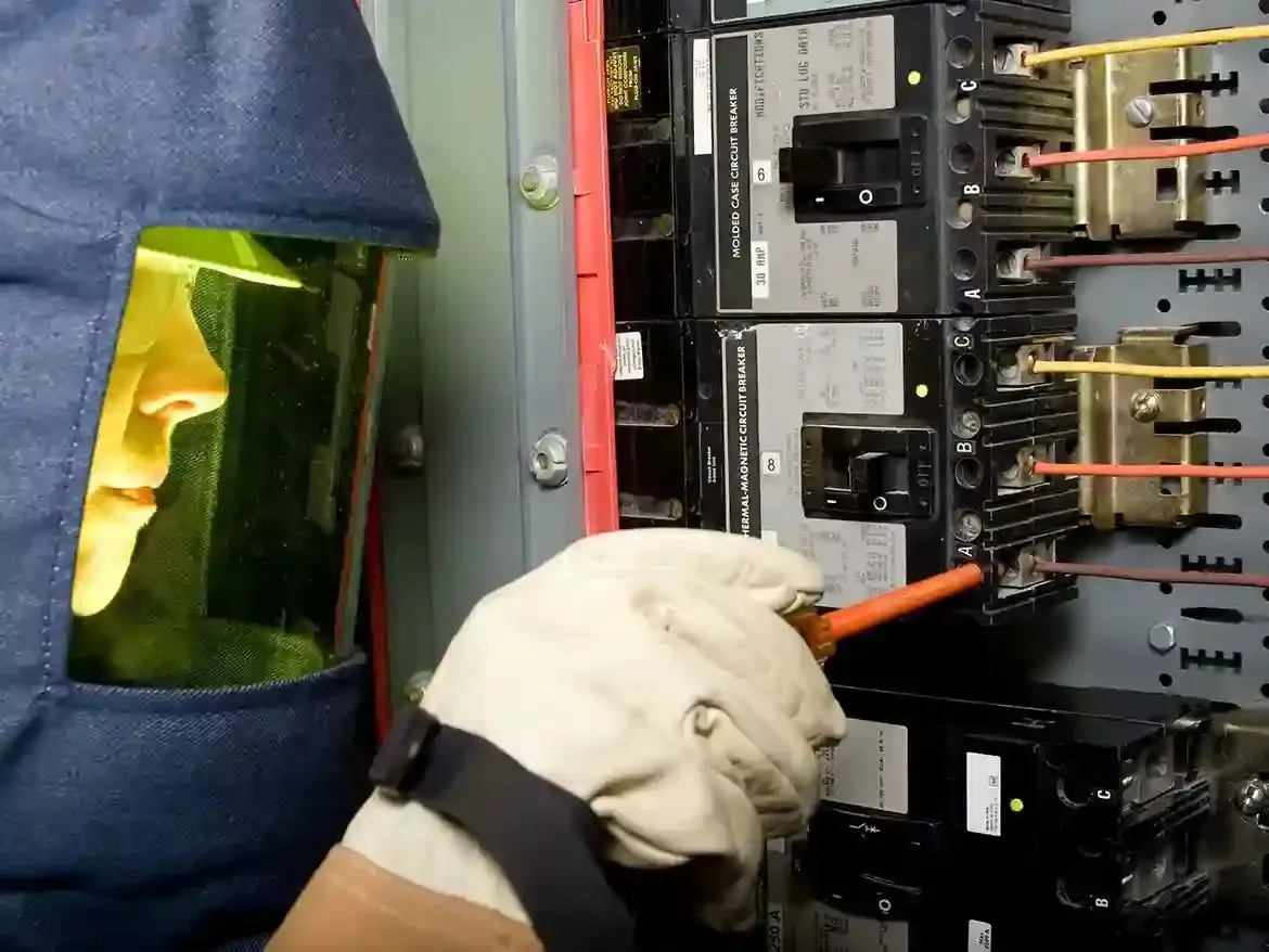 Residential Electrician in Jessup