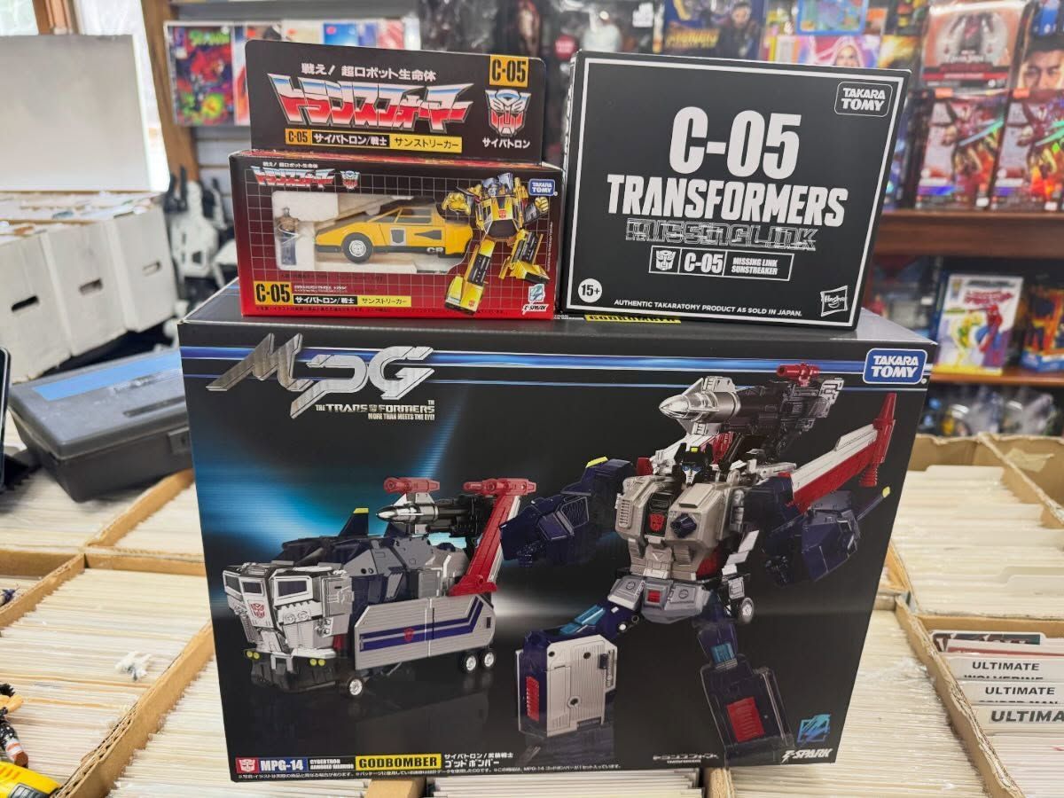 toys and comics store near west springfield