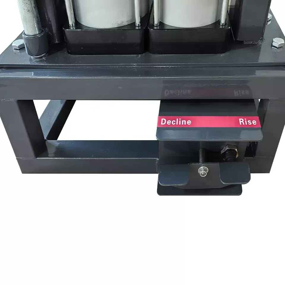 TD-3T STRUT SPRING COMPRESSOR FOOT CONTROL VIEW