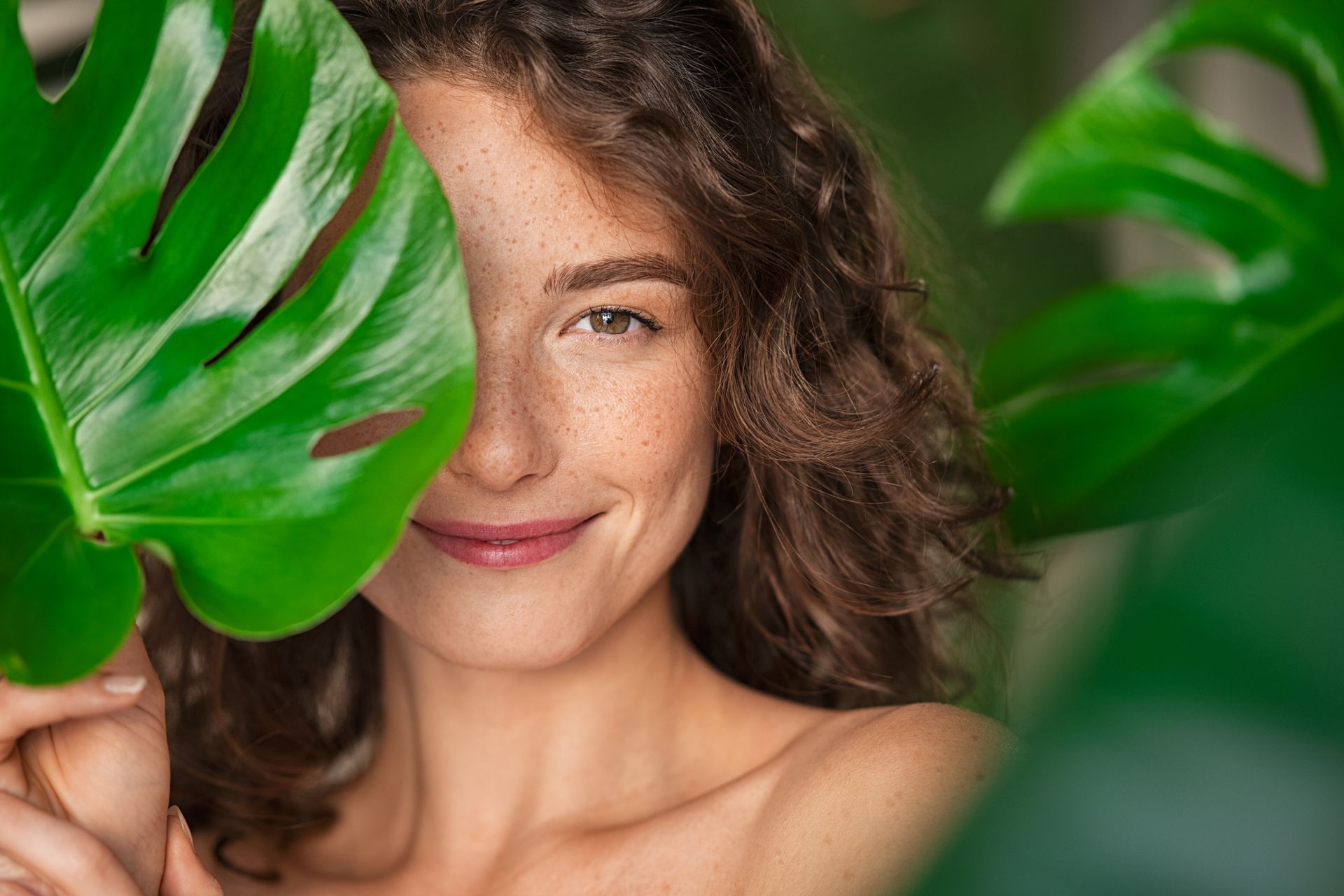 patient getting cbd treatment in spa