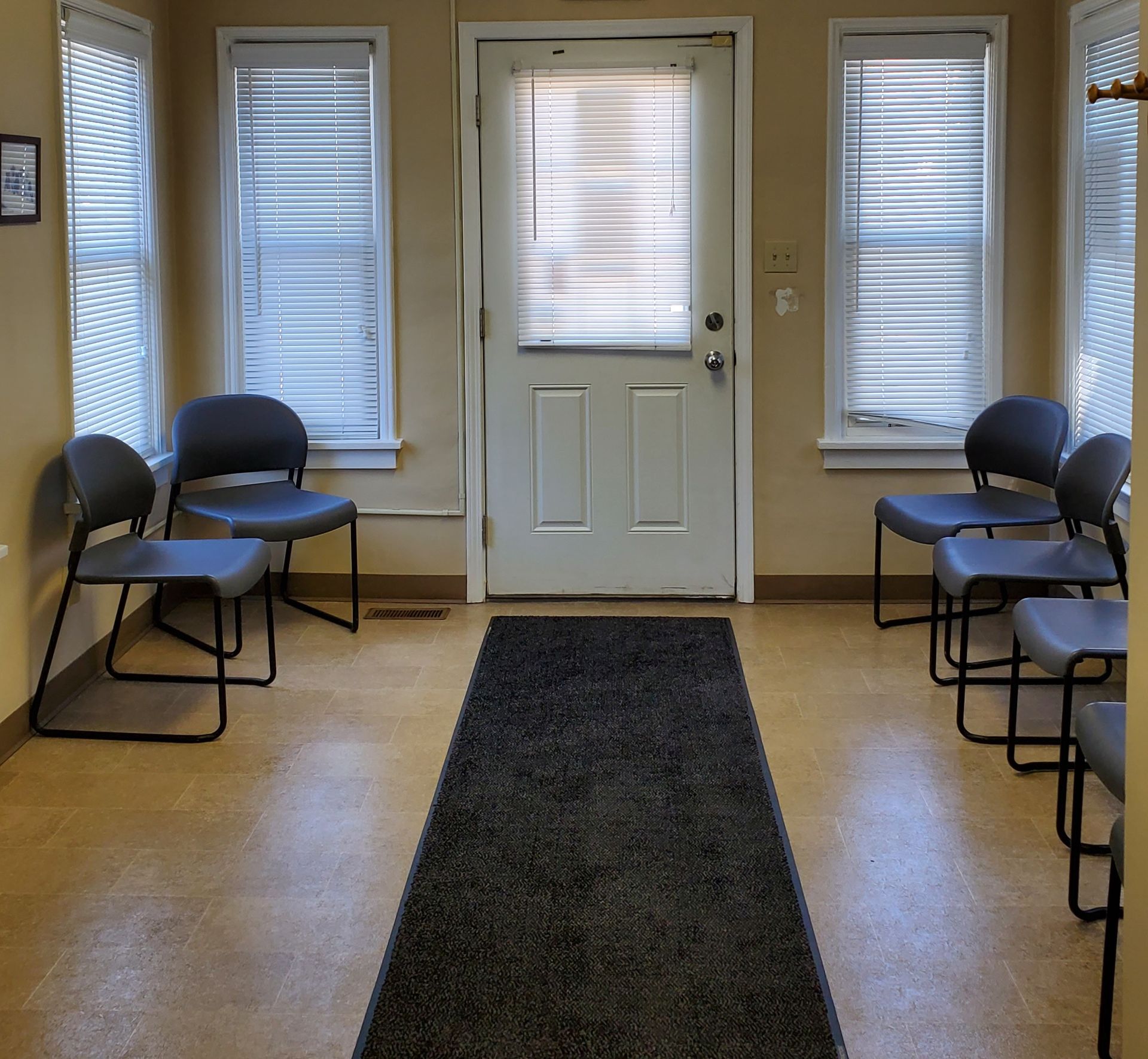 akron barberton vet clinic front door