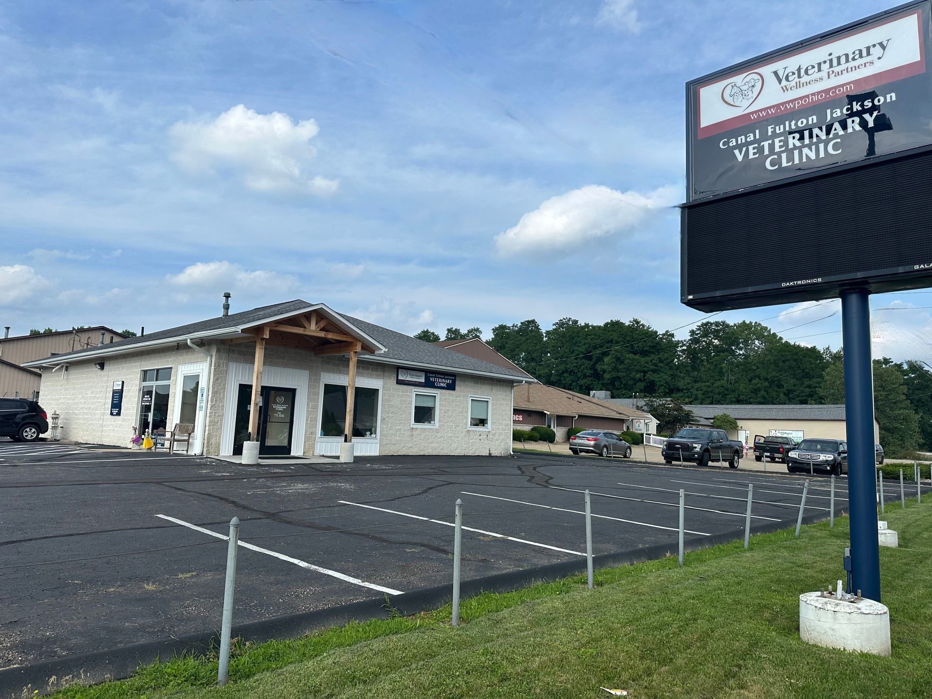 canal fulton jackson vet clinic front