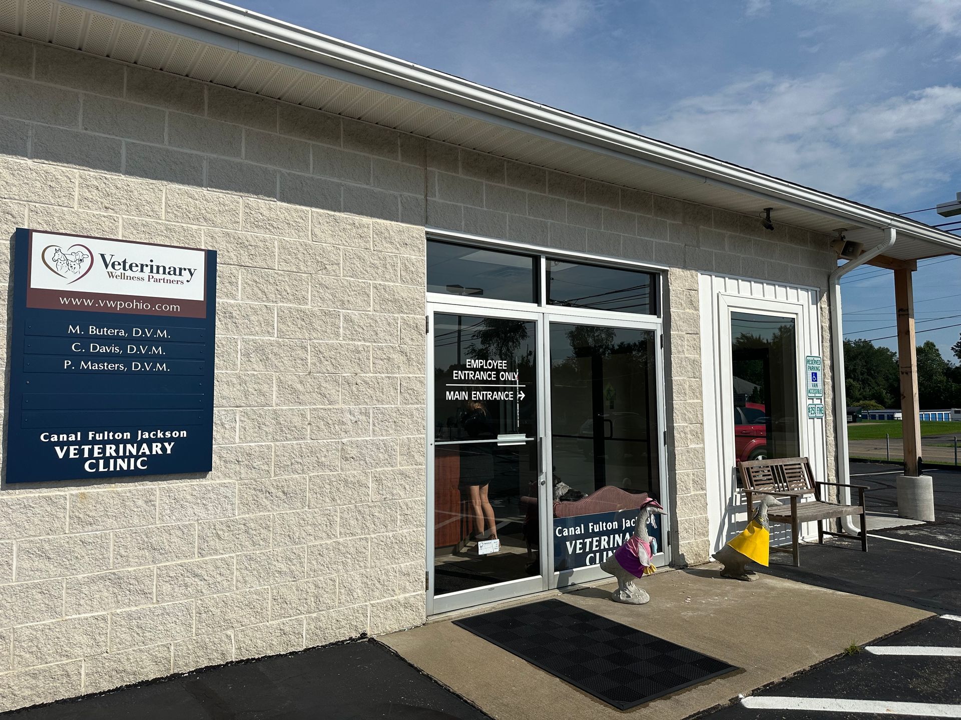 canal fulton jackson vet clinic front