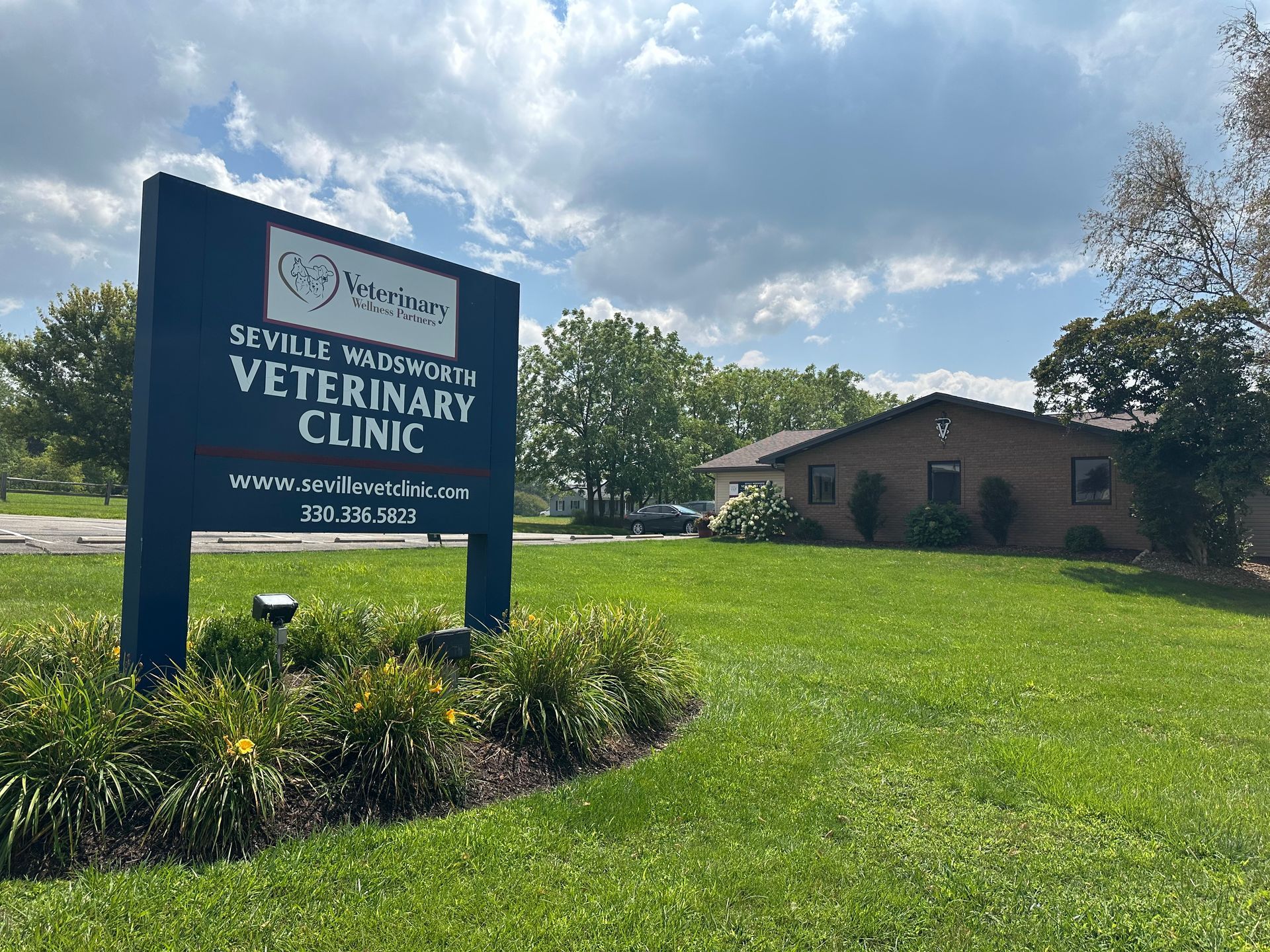 seville wadsworth vet clinic sign