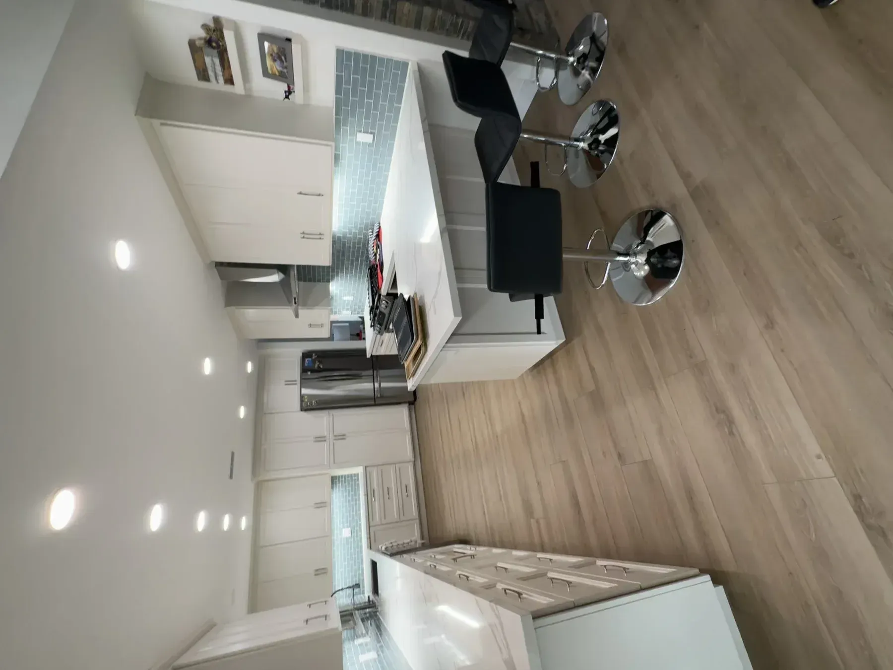 Remodel Contractor - kitchen - by San Diego's Team Renovate