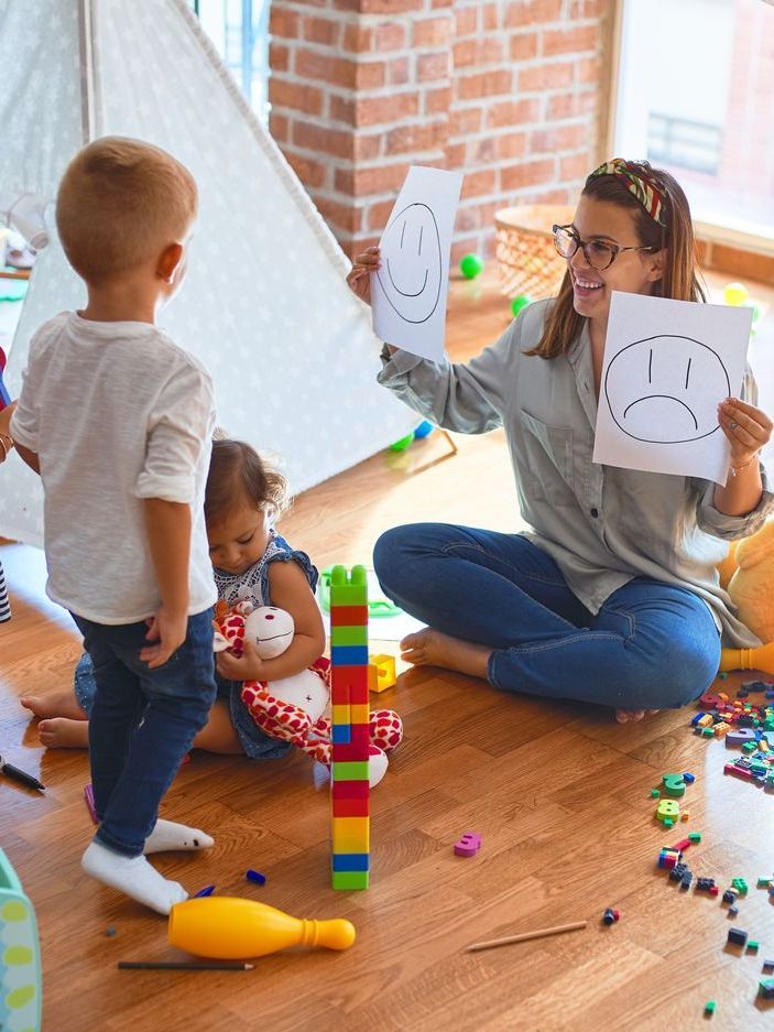Children group therapy