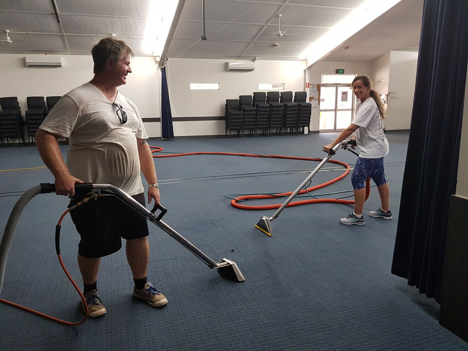 Trauma Cleaners In Hervey Bay Cleaning A Carpet