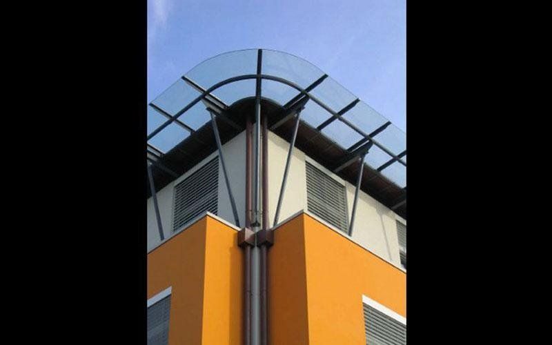 Copertura in metallo e policarbonato