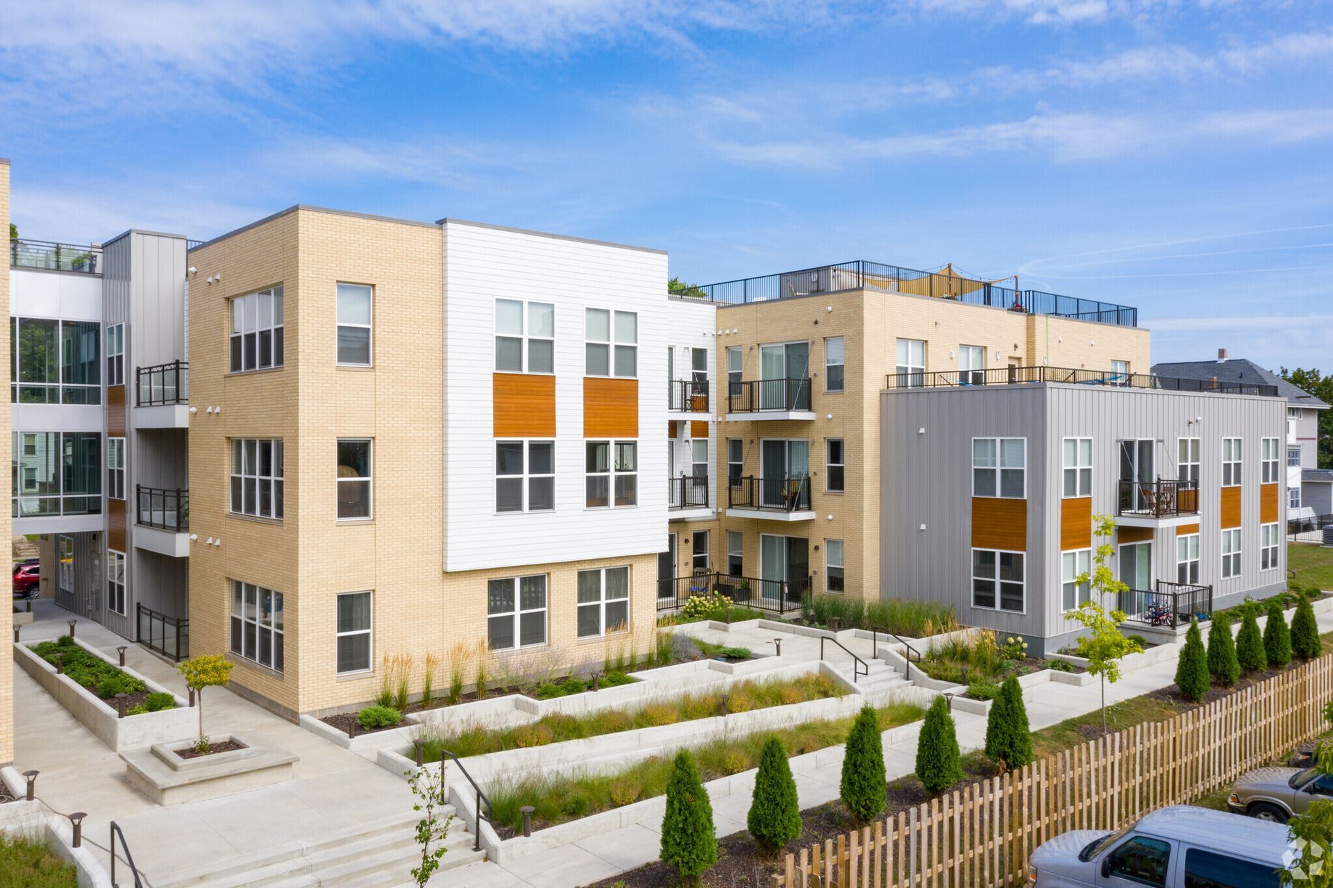 700 East Apartments Exterior