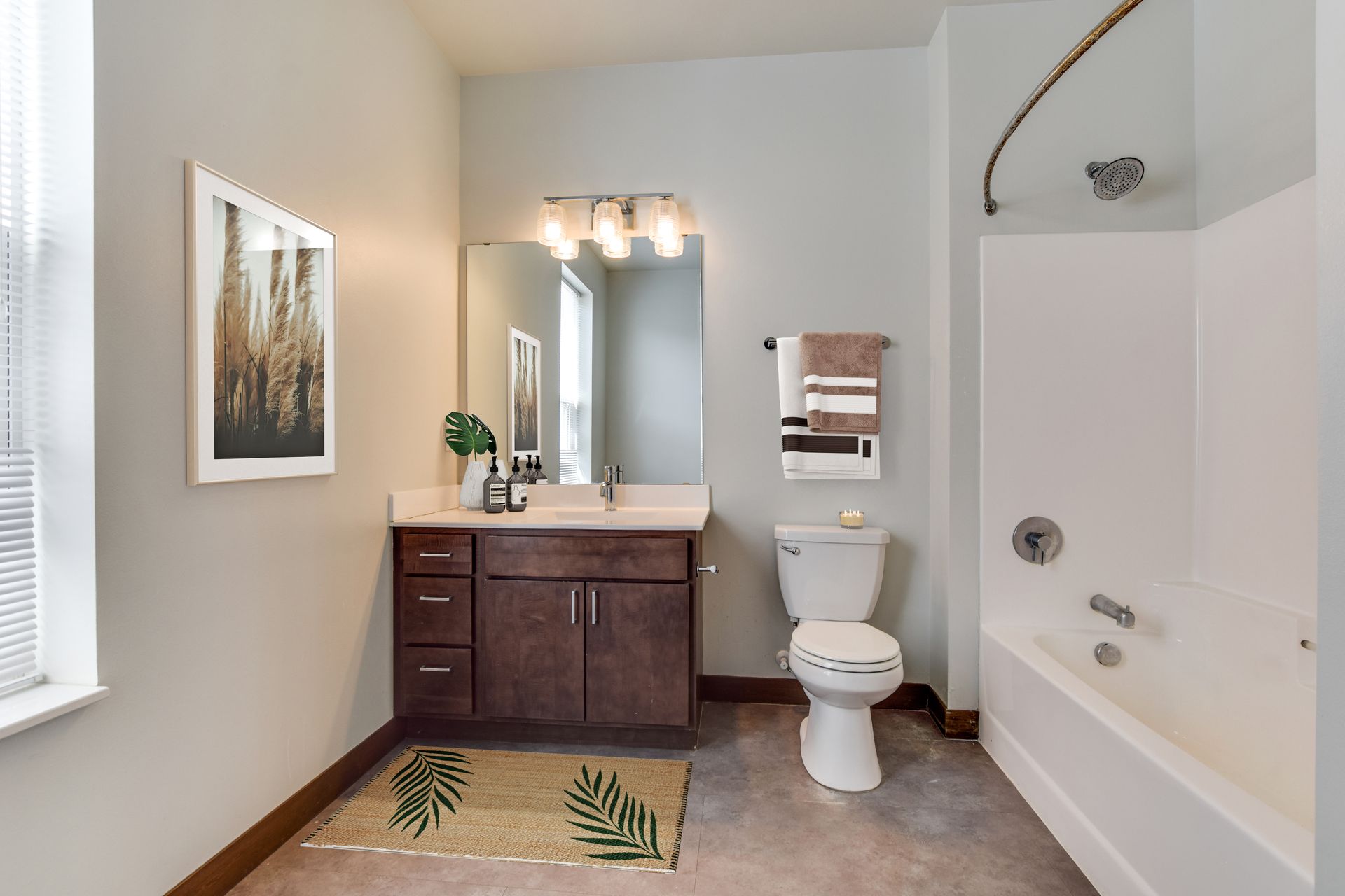 700 East Apartments Interior