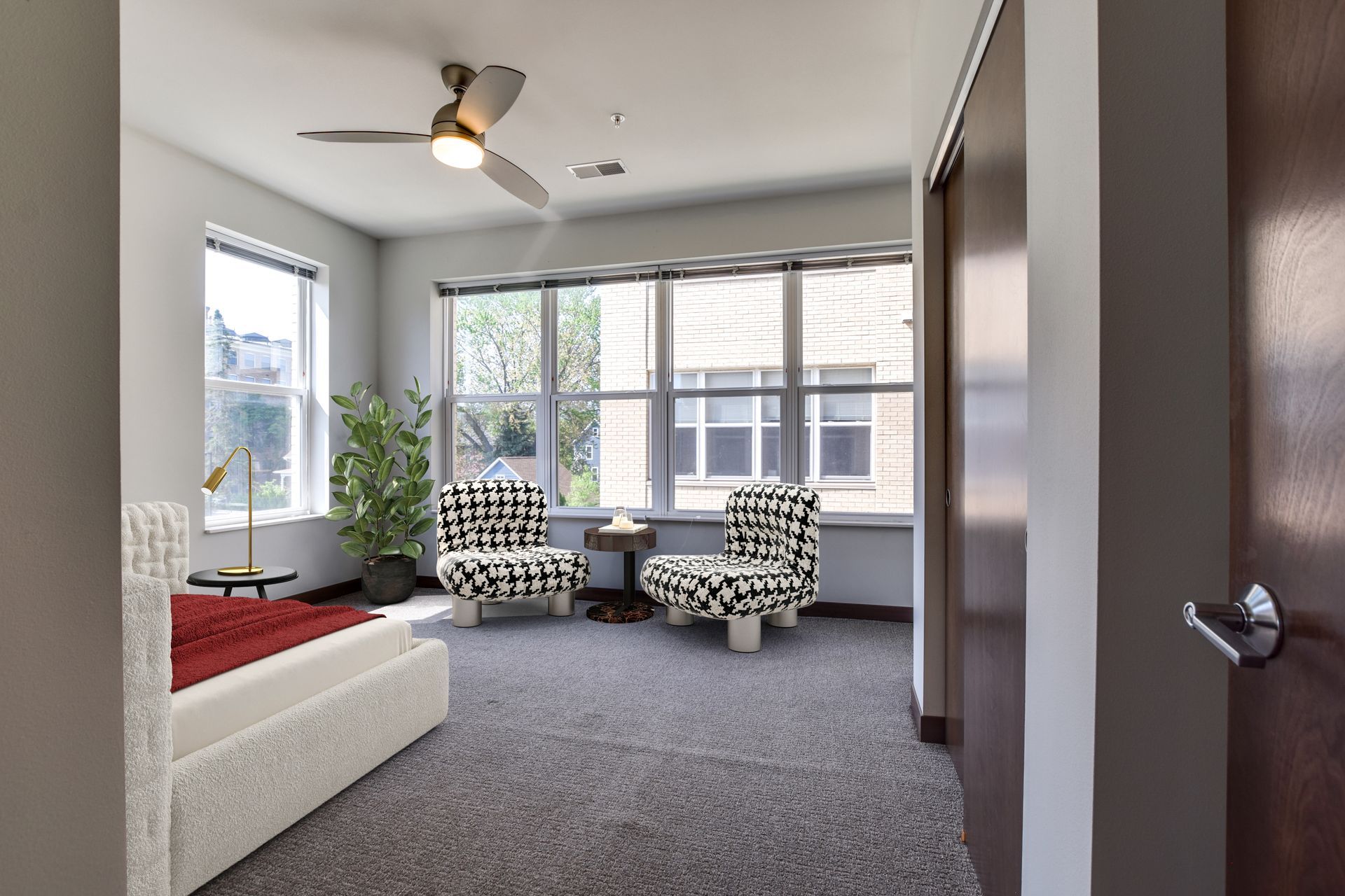 700 East Apartments Interior
