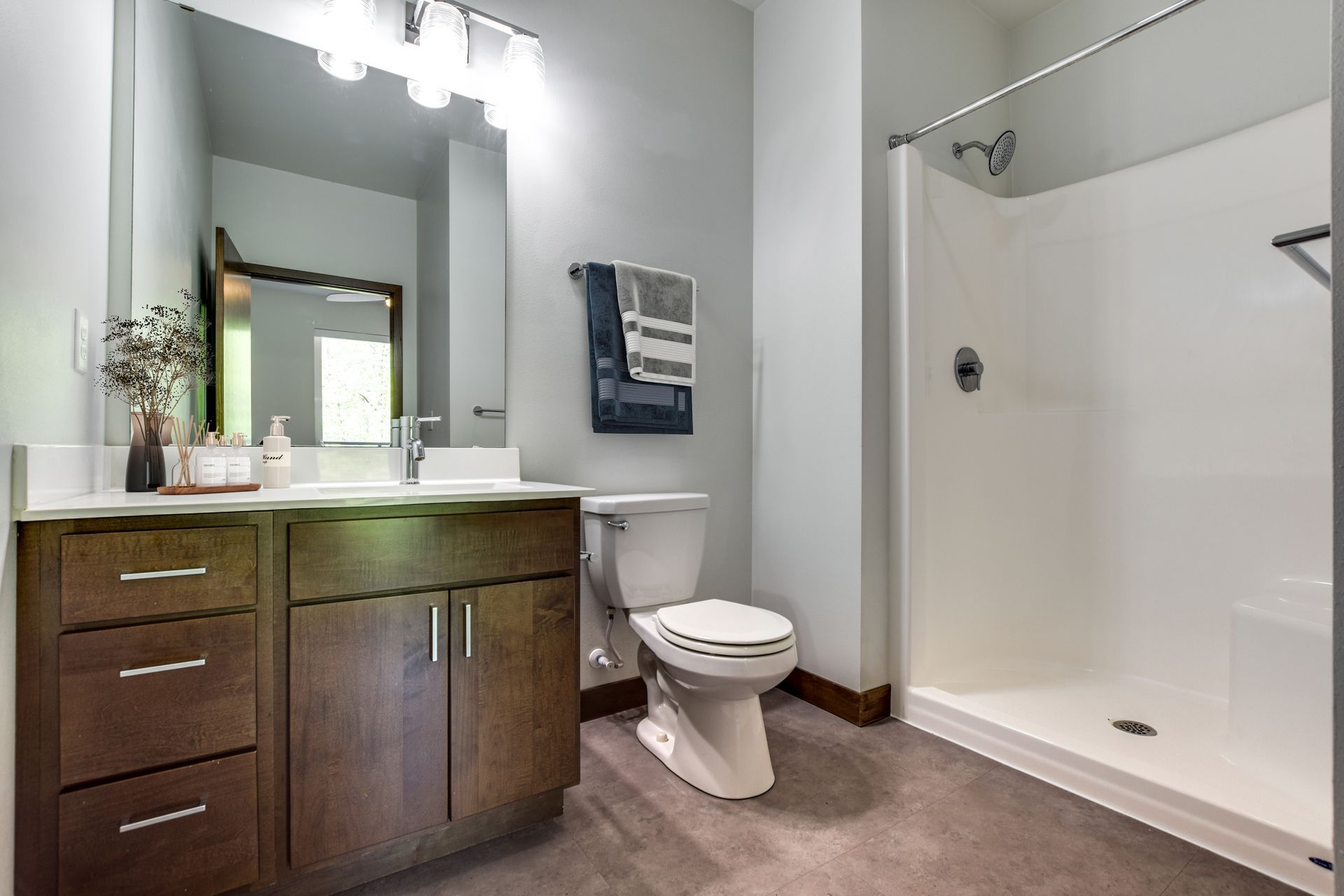 700 East Apartments Interior