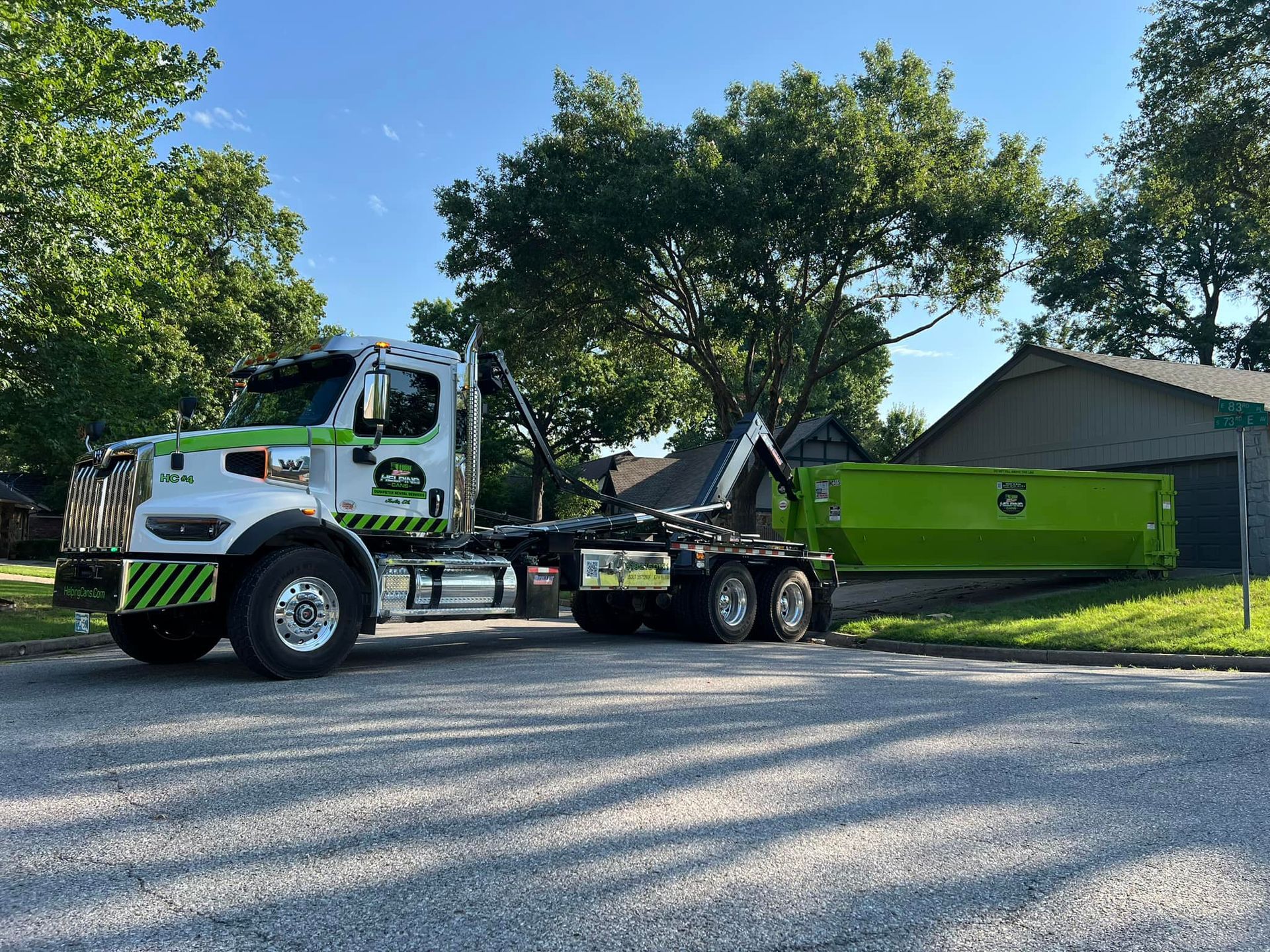 Dumpster Rental vs. Junk Removal in Tulsa, OK: Which One Is Right for Your Project?