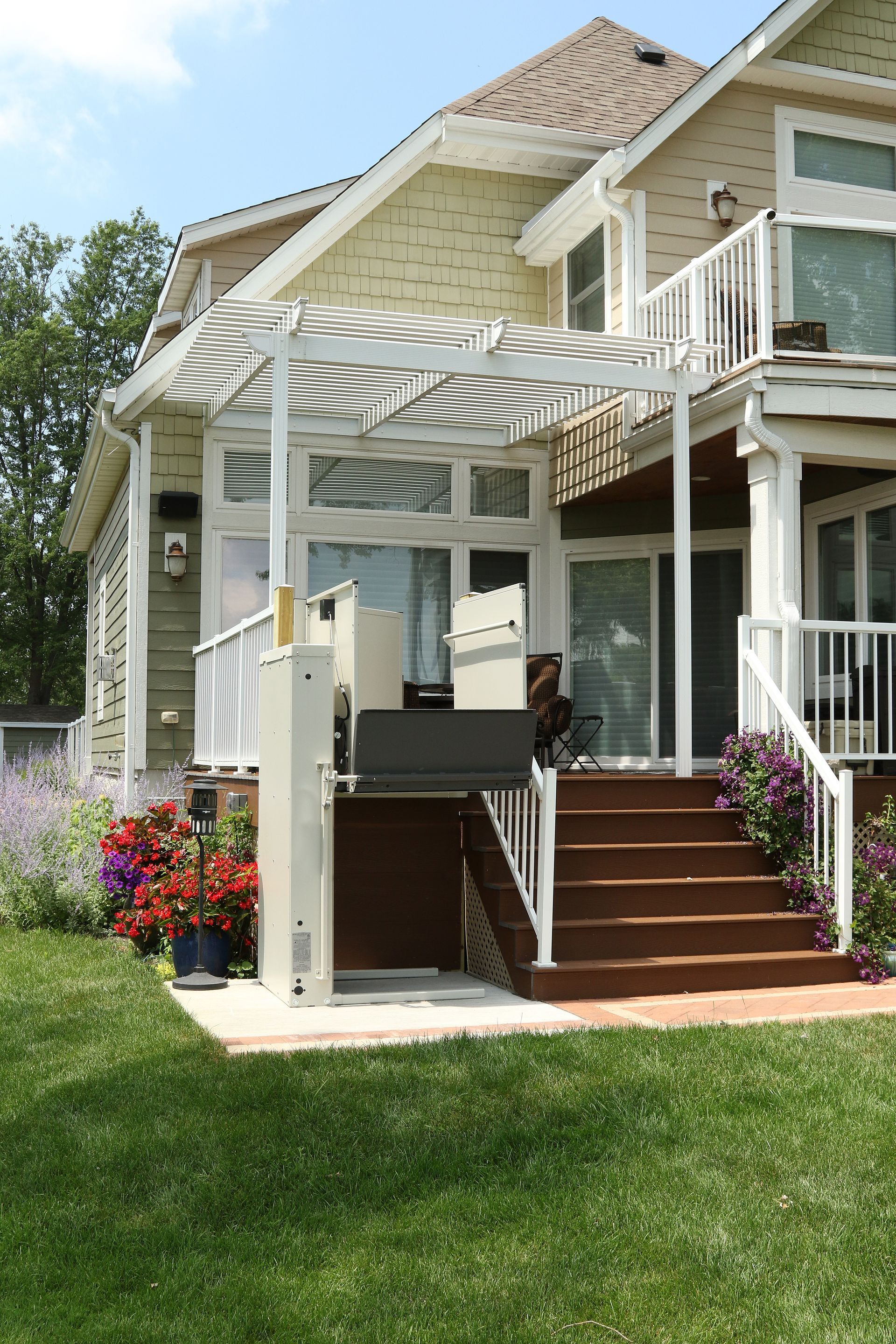 Vertical Platform Lifts