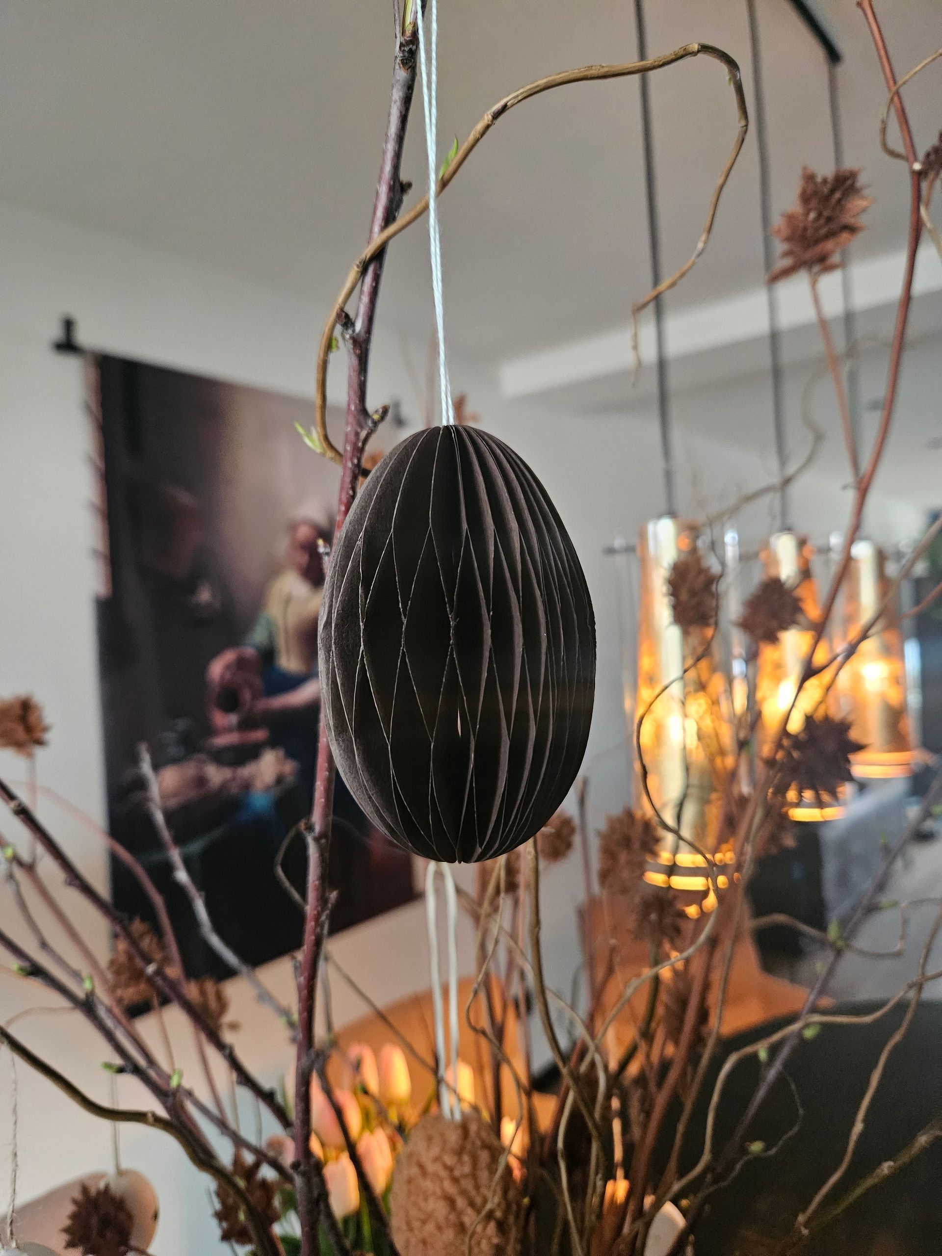 Papieren ei hanger