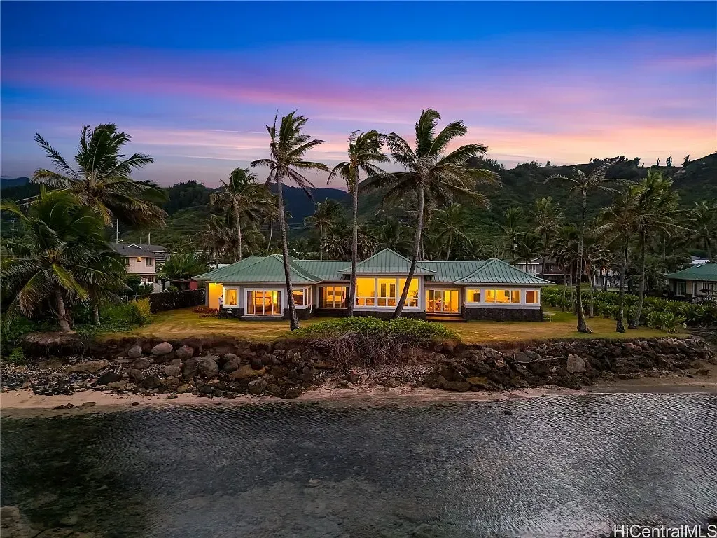 Hawaiian Sands 12