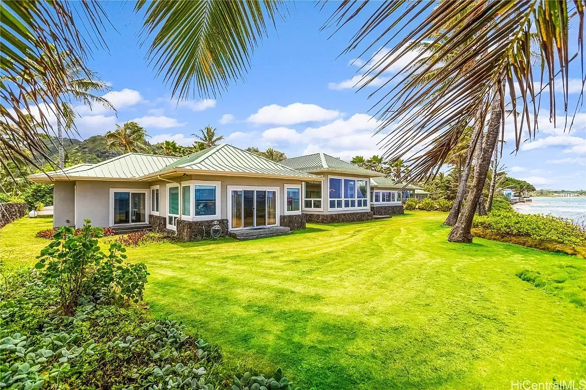 Hawaiian Sands 1